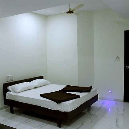 Super Hotel O Nashik Near Vijay Mamta Theatre Formerly Sahara Inn Eksteriør bilde