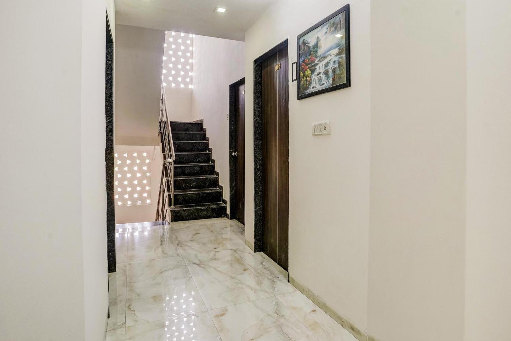 Super Hotel O Nashik Near Vijay Mamta Theatre Formerly Sahara Inn Eksteriør bilde