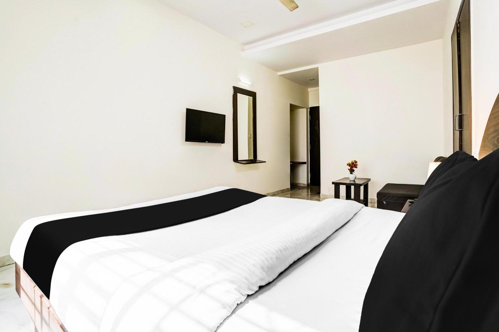 Super Hotel O Nashik Near Vijay Mamta Theatre Formerly Sahara Inn Eksteriør bilde